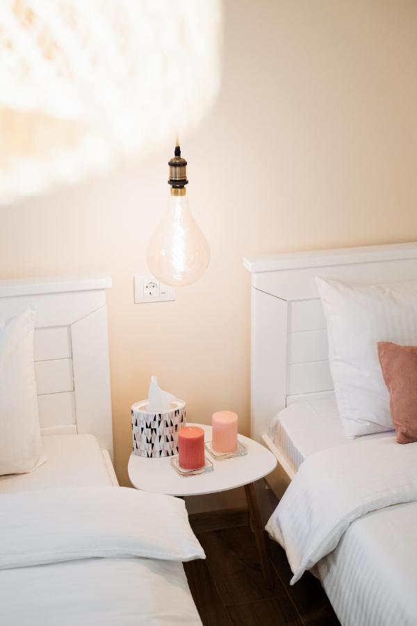 סומבור Apartman Cute&Cosy Lux מראה חיצוני תמונה